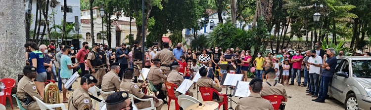 Banda da Polícia Militar dá show em Rio Preto